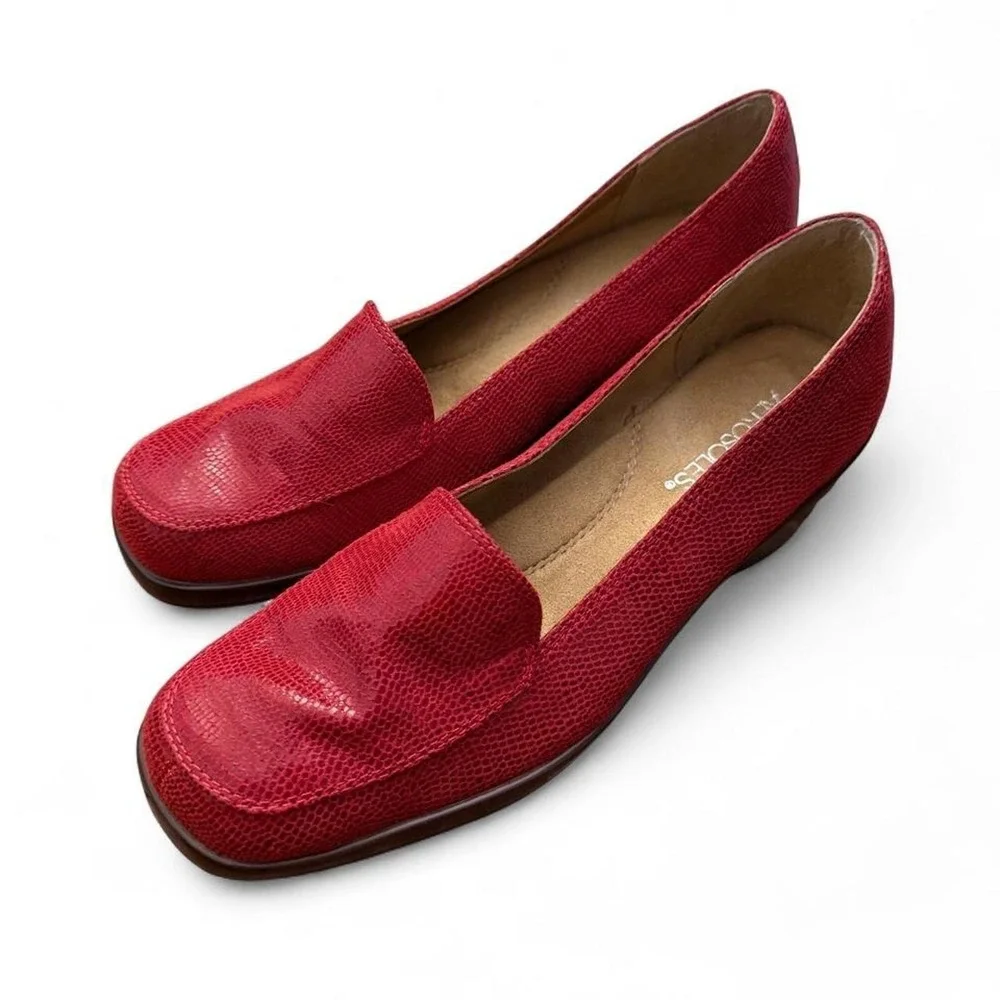 AEROSOLES lift look textured